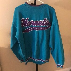 Vintage Hornets Basketball sweater